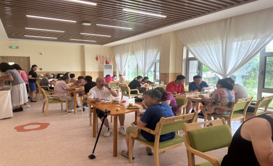 2024年8月10日，养老公司“亲亲邻里食堂”盛大开业_副本.jpg